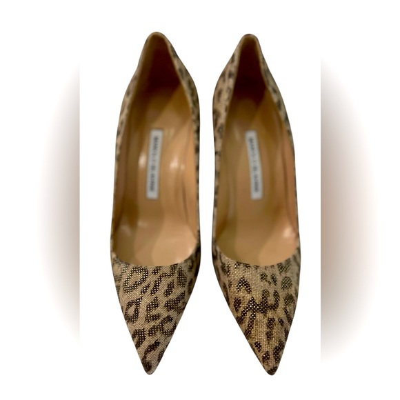 🤩 NEW LISTING! Manolo Blahnik Pump Beige Brown Cheetah Print Fabric Point Toe 37 - Picture 1 of 8